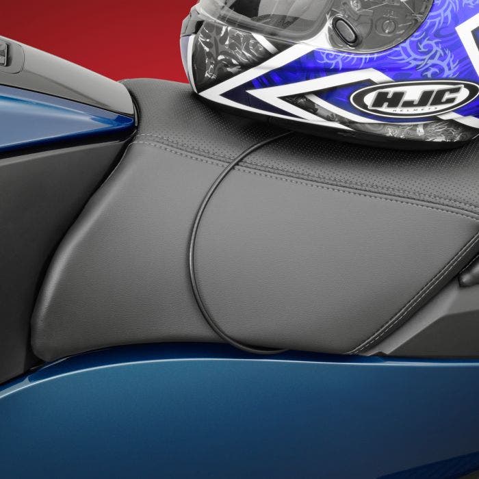 R15 helmet 2024 lock